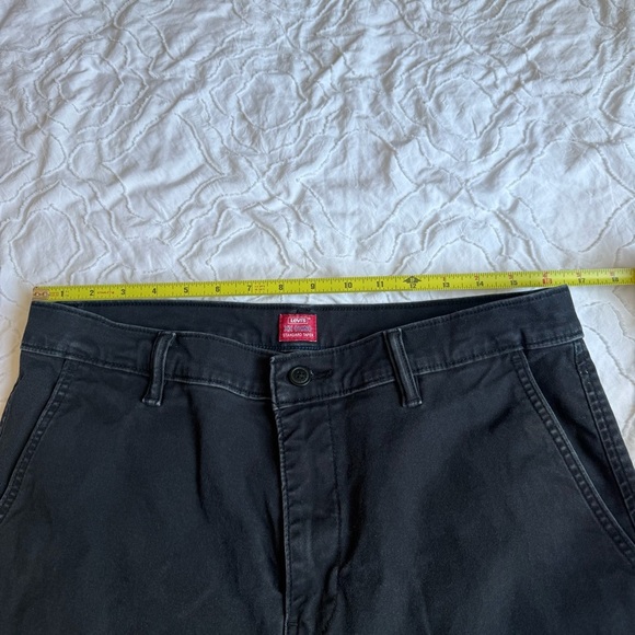 Levi's Black Chinos W34 L34 Standard Taper Cotton Pants - Picture 5 of 10